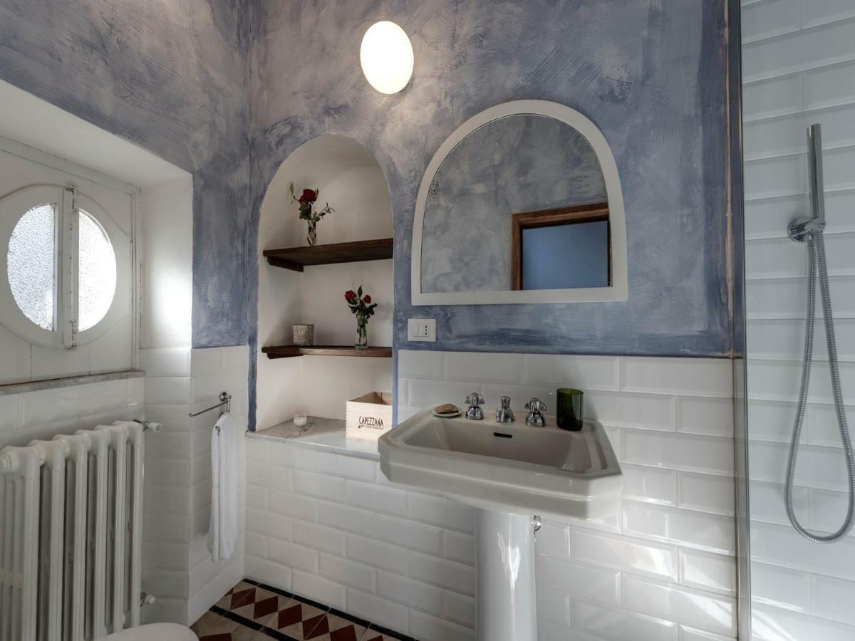 Tenuta Di Capezzana Bed and Breakfast Seano Eksteriør billede