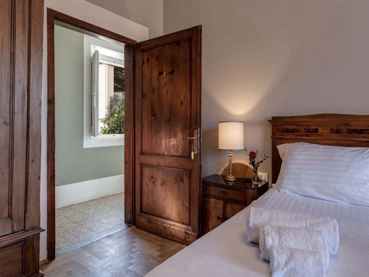 Tenuta Di Capezzana Bed and Breakfast Seano Eksteriør billede