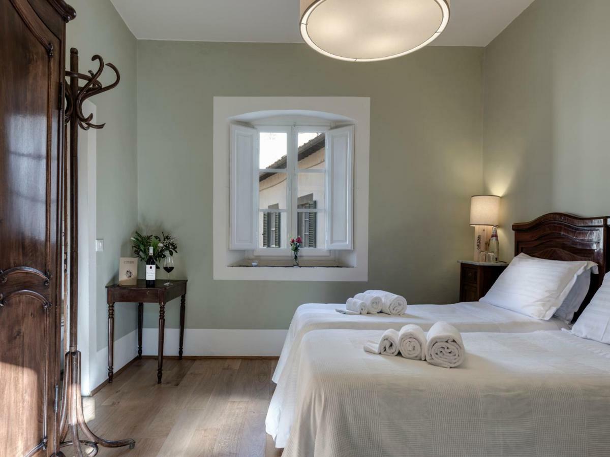 Tenuta Di Capezzana Bed and Breakfast Seano Eksteriør billede